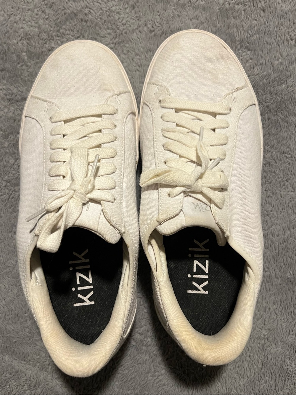 Kizik Women's Irvine Casual Lace-Up Sneakers in Off-White